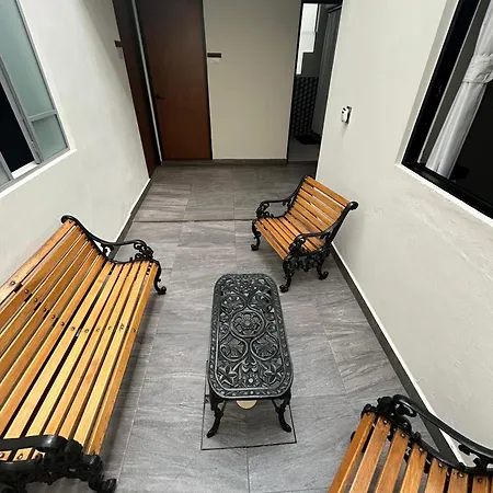 El Salto De Camela Hostal Uruapan  Exterior photo